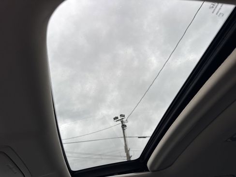 Used 2016 Honda CR-V Touring image 36