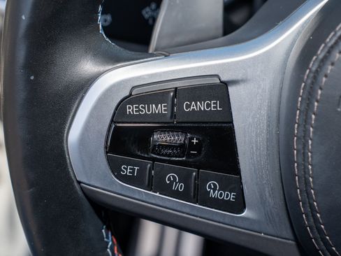 Used 2024 BMW X6 M60i w/ Dynamic Handling Package image 32