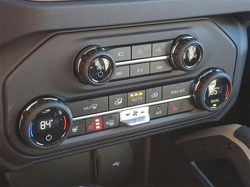 Certified 2025 Ford Bronco Badlands image 16