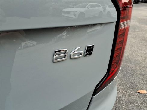 New 2026 Volvo XC90 B6 Plus w/ Protection Package Premier image 6