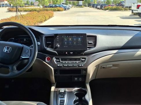 Used 2021 Honda Pilot EX image 21
