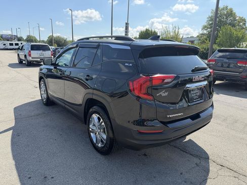 Used 2020 GMC Terrain SLE w/ Driver Convenience Package FWD image 5
