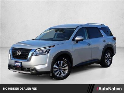 Used 2025 Nissan Pathfinder SL