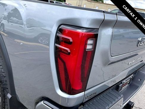 Used 2025 GMC Sierra 3500 Denali Ultimate AWD/4WD image 23