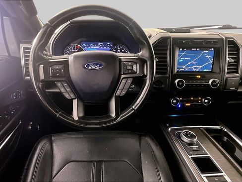 Used 2019 Ford Expedition Max Limited RWD image 6