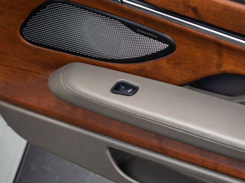 Used 2024 Aston Martin DB12 Convertible RWD image 54