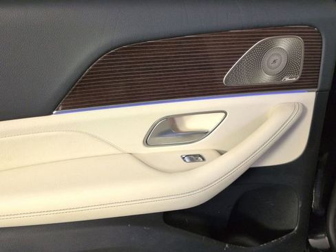 Used 2021 Mercedes-Benz GLE 450 4MATIC image 24