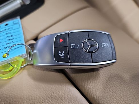 New 2026 Mercedes-Benz GLS 450 4MATIC image 38