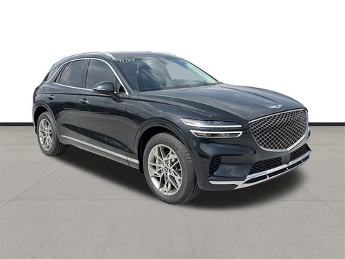 Used 2025 Genesis GV70 2.5T image 3