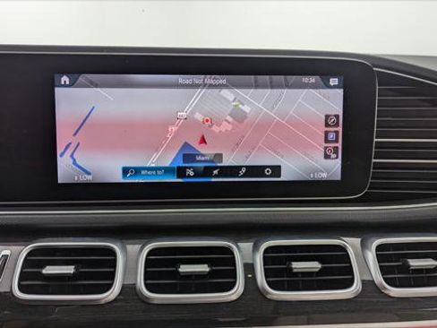 Used 2020 Mercedes-Benz GLE 350 w/ Premium Package image 29