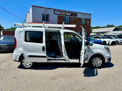 Used 2018 RAM ProMaster City Tradesman SLT FWD image 5
