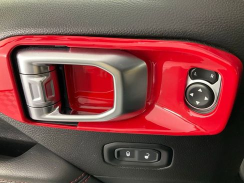 Used 2020 Jeep Gladiator Rubicon image 14