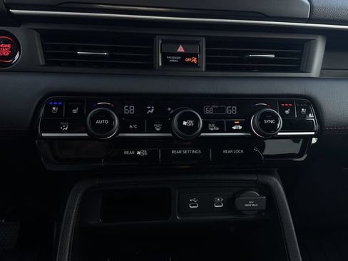 Certified 2026 Honda Pilot Black Edition image 36