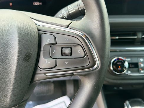 Used 2025 Buick Envista Preferred w/ Convenience I Package image 35