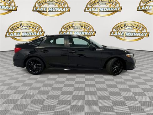 Used 2023 Honda Civic Sport image 4