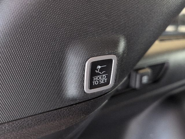 Used 2023 Jeep Grand Cherokee Altitude AWD/4WD image 36