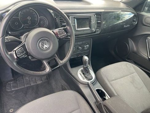 Used 2017 Volkswagen Beetle 1.8T Classic FWD image 7