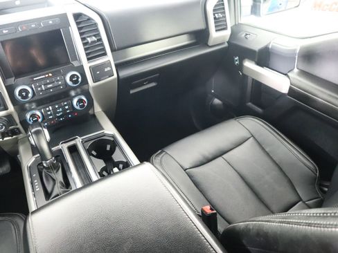 Used 2020 Ford F150 Lariat w/ Equipment Group 502A Luxury AWD/4WD image 30