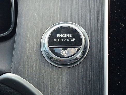 Certified 2025 Mercedes-Benz GLC 43 AMG 4MATIC image 24