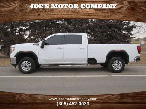 Used 2021 GMC Sierra 2500 SLE w/ SLE Convenience Package AWD/4WD image 1