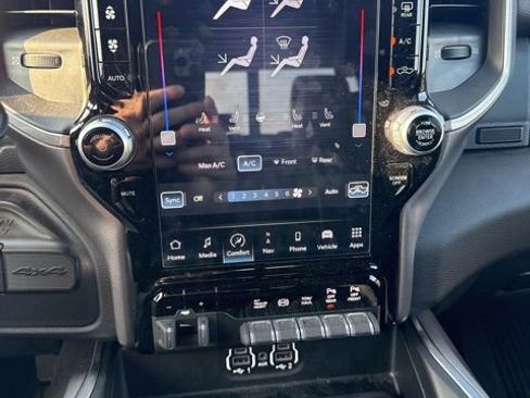 Used 2023 RAM 3500 Laramie AWD/4WD image 28