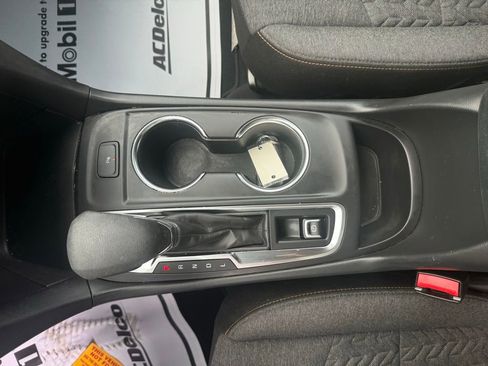 Used 2024 Chevrolet Equinox LT FWD image 41