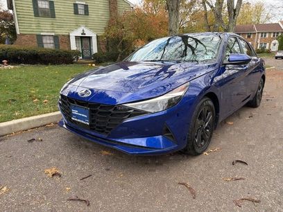 Certified 2022 Hyundai Elantra SEL w/ Convenience Package