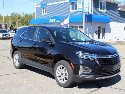 Used 2023 Chevrolet Equinox LT w/ Driver Convenience Package image 7