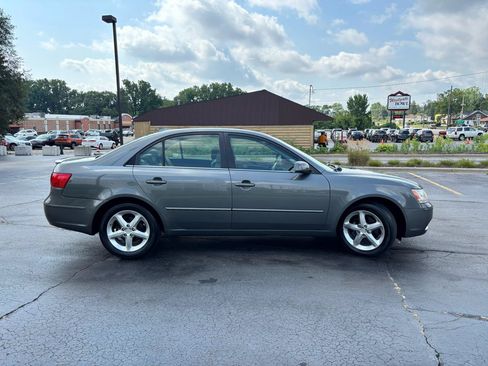 Used 2009 Hyundai Sonata SE FWD image 10