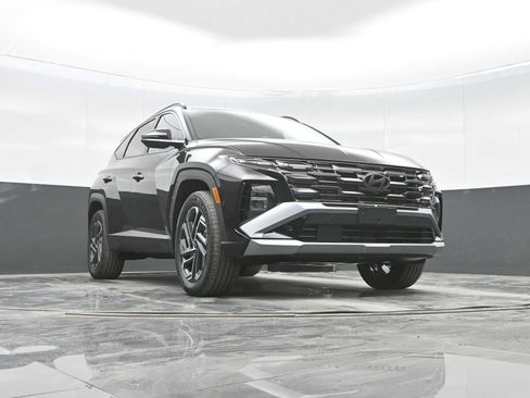 New 2026 Hyundai Tucson Limited image 22