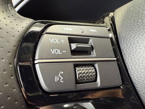 Used 2025 Acura ADX A-Spec image 17