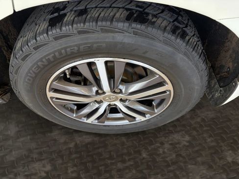 Used 2019 INFINITI QX60 Luxe w/ Essential Package image 36