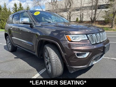 Used 2017 Jeep Grand Cherokee Overland AWD/4WD image 4