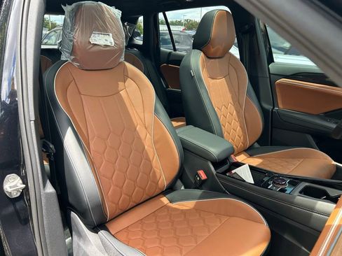 New 2026 Volkswagen Tiguan SEL R-Line AWD/4WD image 46