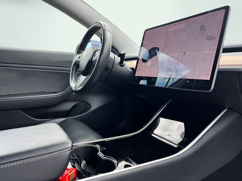 Used 2018 Tesla Model 3 Long Range AWD/4WD image 26