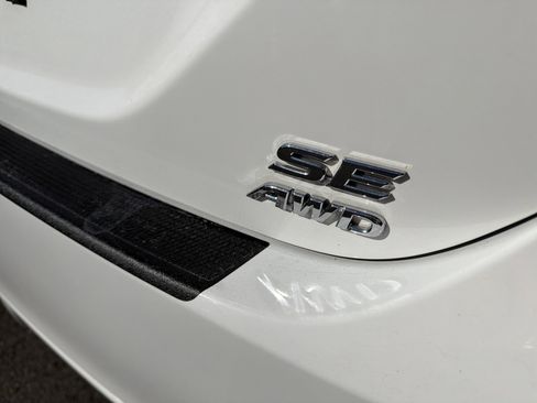 Used 2023 Toyota Camry SE image 8