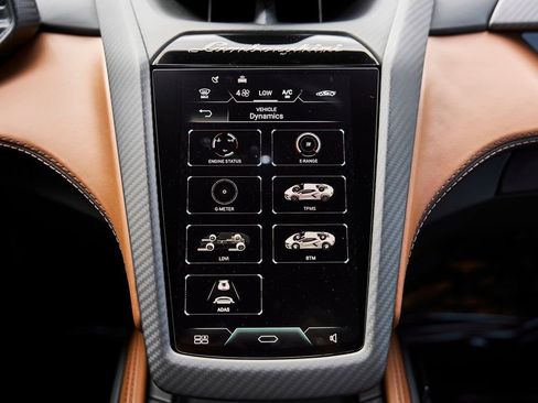 Used 2025 Lamborghini Revuelto AWD/4WD image 73
