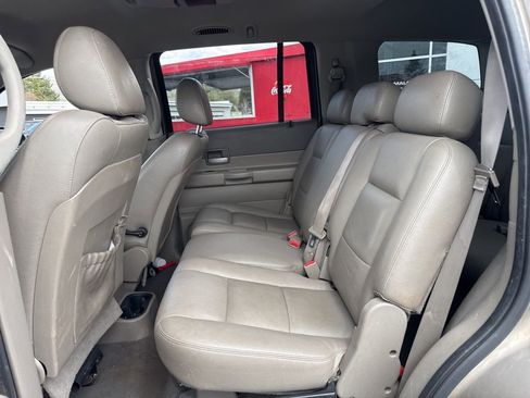 Used 2006 Dodge Durango SLT AWD/4WD image 12