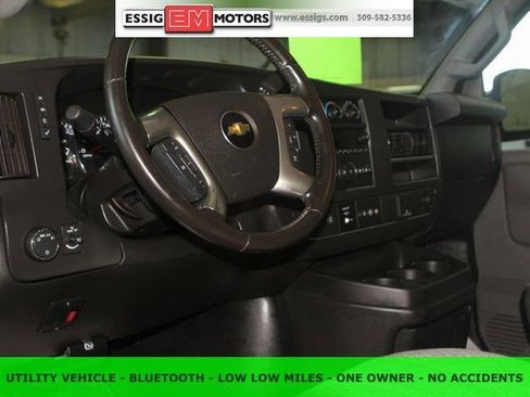 Used 2018 Chevrolet Express 3500 w/ Power Convenience Package image 18