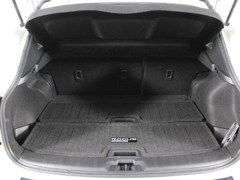 Certified 2022 Nissan Rogue Sport SV FWD image 17