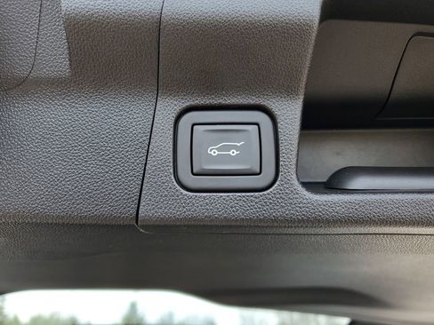 Used 2023 GMC Acadia Denali w/ Denali Ultimate Package AWD/4WD image 35