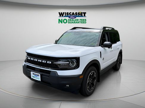 Used 2025 Ford Bronco Sport Outer Banks w/ Outer Banks Tech Package+ AWD/4WD image 15