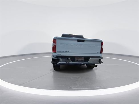 Used 2021 Chevrolet Silverado 2500 LTZ w/ LTZ Convenience Package image 7