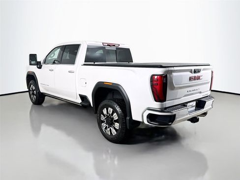 Used 2024 GMC Sierra 3500 Denali w/ Denali Reserve Package image 6