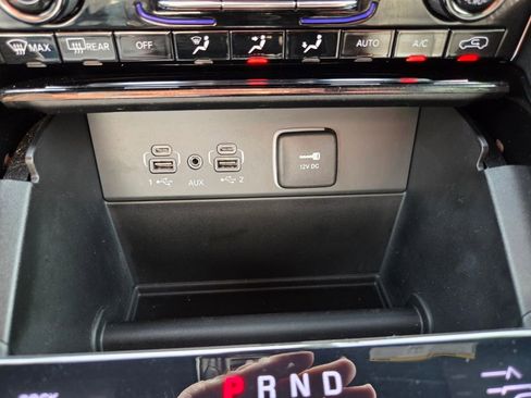 Used 2023 Jeep Grand Cherokee L Summit AWD/4WD image 30