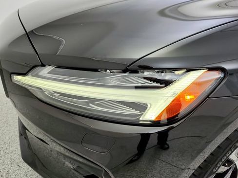 Used 2024 Volvo S60 B5 Core w/ Climate Package FWD image 30