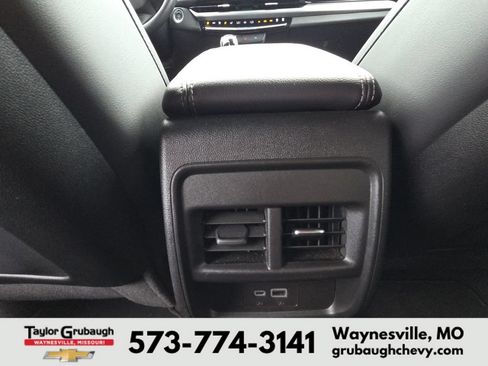 Used 2025 Cadillac XT4 Premium Luxury AWD/4WD image 30