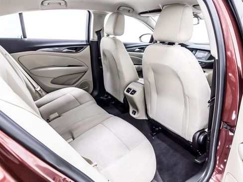 Used 2019 Buick Regal Preferred w/ Driver Confidence Package I image 34