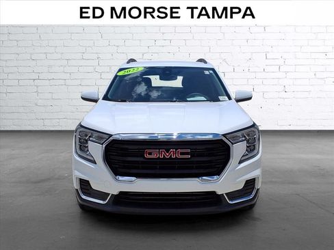 Used 2022 GMC Terrain SLE w/ Driver Convenience Package FWD image 6
