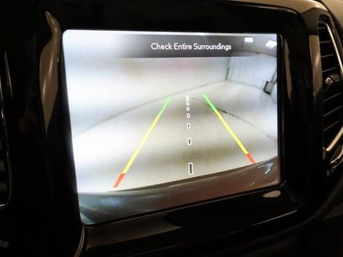 Used 2021 Jeep Compass Limited w/ Sun and Sound Group image 16